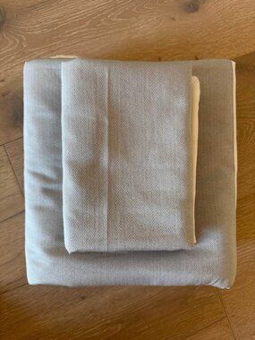 Calvin Klein Silver Grey/Cream Border KING Cotton Duvet Cover Set. Exquisite